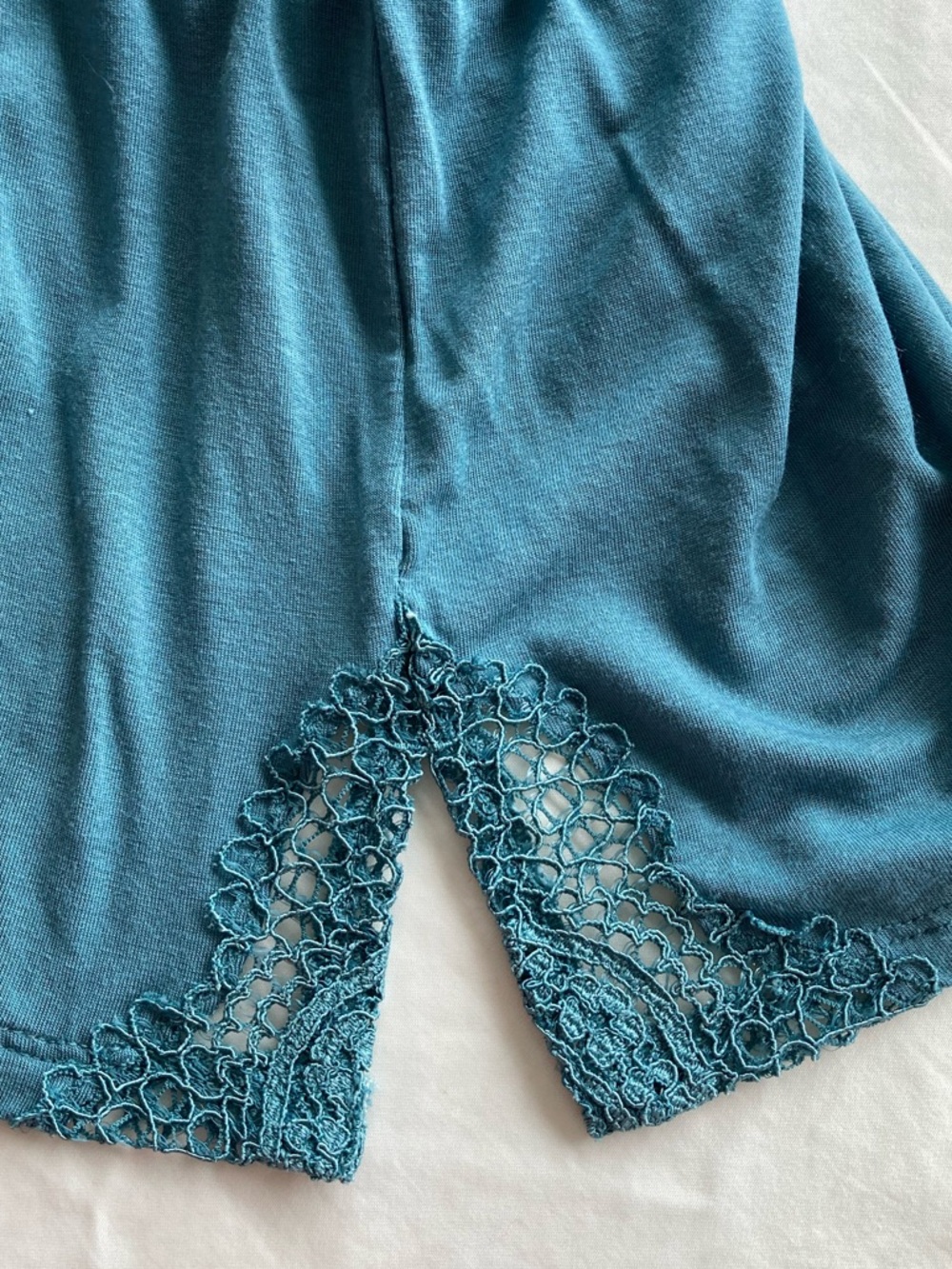 VS Supersoft Crochet-Trim Sleep Romper in French Sage XS - Picture 3 of 6